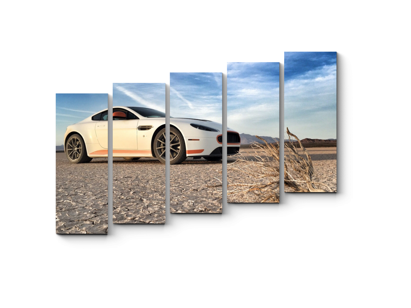

Модульная картина Picsis, Aston-Martin в пустыни (20x30)