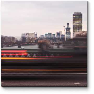 Модульная картина Огни пролетающих лондонских машин