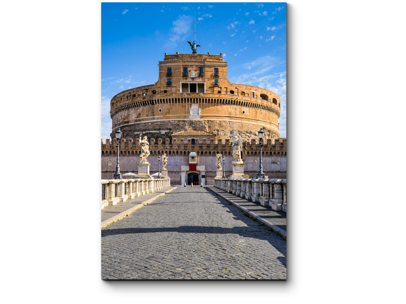 Святые рима. Замок Святого ангела Рим Италия. Замок св ангела в Риме. Castel Sant Angelo в Риме. Ватикан замок Святого ангела.