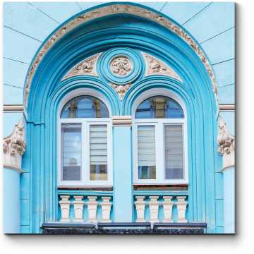 Модульная картина Голубой фасад с лепниной
