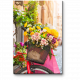 Велосипед с цветами на старой улице Рима